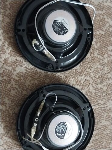 Videoreqistratorlar: Pioneer avtomobil akustikası dəsti Tərkib: - 3 cüt oval koaksial arxa