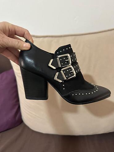 Gležnjače: Ženske polucipele/gležnjače sa štiklom – Star Collection - Boja: crna — 1