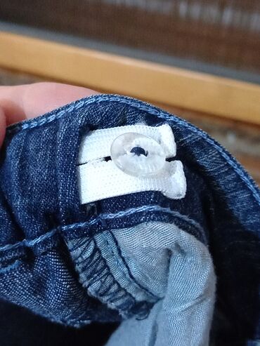 Farmerke: Farmerke za devojčicu od 6-7god, podesiv pojas, nogavice blago — 13