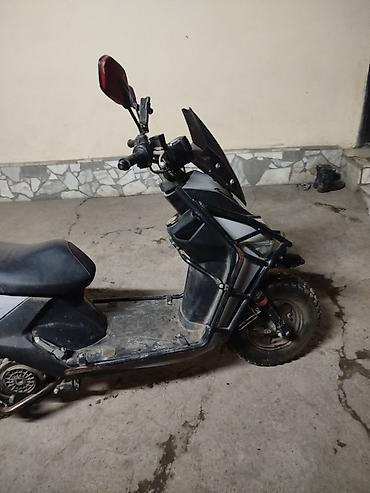 Скутеры: Скутер/мопед 50–150 см³ (бензиновый) - Комплектация: передний и — 4