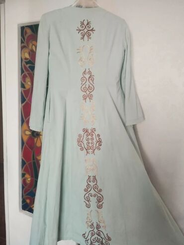 Повседневные платья: 1.Национальное белое платье. Очень эффектное, фасон очень женственный — 7