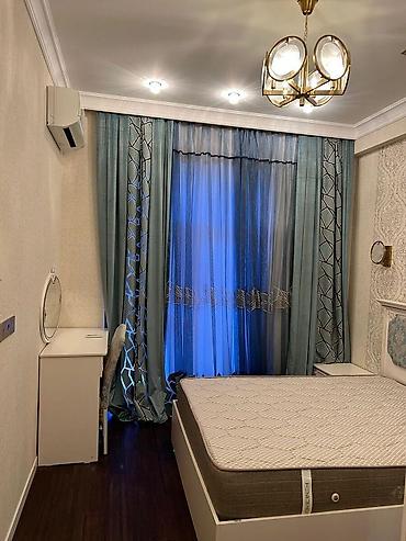 evler kiraye: İcarəyə verilir 2 otaqlı yeni tikili 70 m², Ağ şəhər q. Kateqoriya — 4