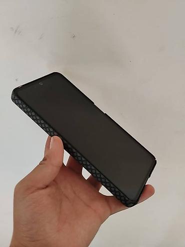 Xiaomi: Xiaomi, 13, Б/у, 256 ГБ, цвет - Синий, 1 SIM, 2 SIM, eSIM — 1