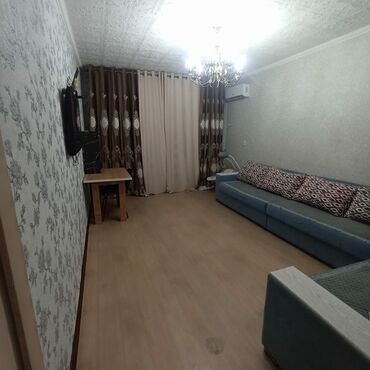 квартира ошский рынак: 2 комнаты, 40 м², 105 серия, 1 этаж, Косметический ремонт