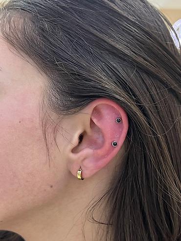 Тату, пирсинг: Пирсинг, прокалывание — 23