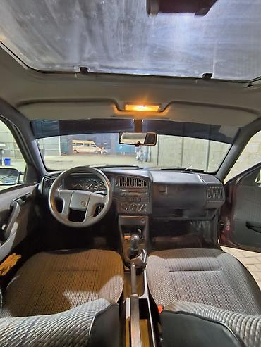 Volkswagen: Volkswagen Passat Variant: 1993 г., 1.8 л, Кол менен иштөөчү, Бензин, Универсал — 7