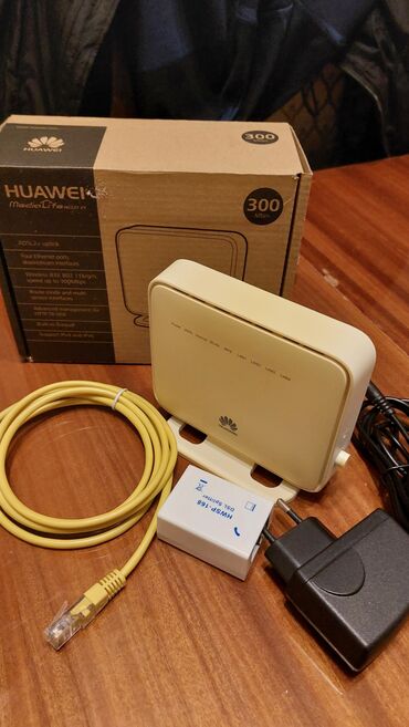 Kompüter, noutbuk və planşetlər: Huawei HG531SV1 ADSL modem tam işlək vəziyyətdə hər şeyi var. Üzərində