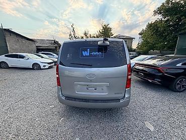 удлинённая: Hyundai Starex: 2020 г., 2.5 л, Типтроник, Дизель, Минивэн — 4