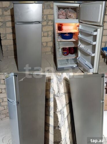 маленький холодильник: Б/у Двухкамерный Indesit Холодильник цвет - Серый