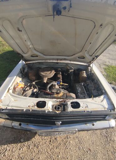 QAZ: QAZ 24 Volga: 2.2 l | 1984 il 1 km Sedan — 7