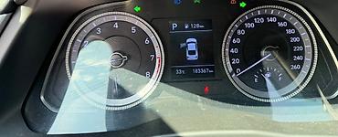 на subaru legacy 2010: Hyundai Sonata: 2020 г., 2 л, Автомат, Бензин, Седан — 8