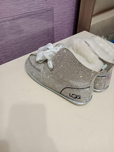 setkali ayaqqabi: Parıltılı uşaq qış botları – UGG üslubunda - Rəng: gümüşü, tam səth — 2