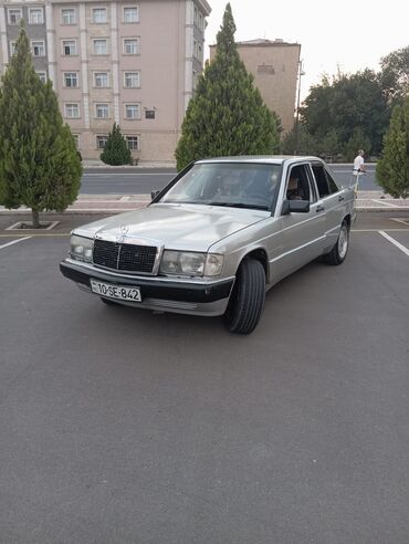 мерседес 190е: Mercedes masin satilir qiymetde endirim olacaq real aliciya