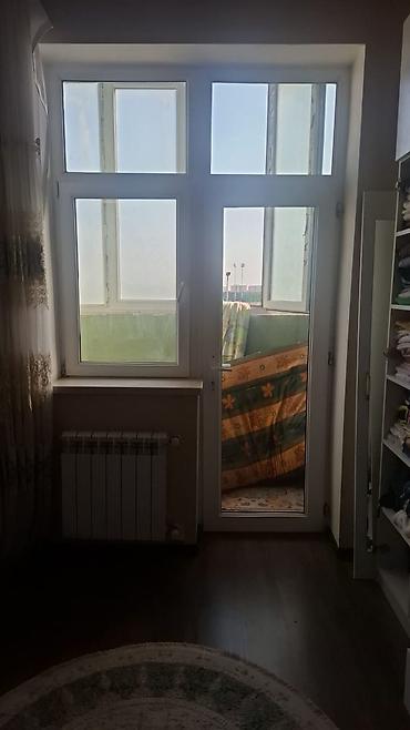 150×258 sm .Birlikde qapi pencere.Qiymet 110 azn. Sökulub tefil