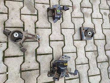 Nosači motora: NOSAC MOTORA 1AD 2,0D4D ZA TOYOTA AVENSIS OD 2009. DO 2015. GOD. | — 2