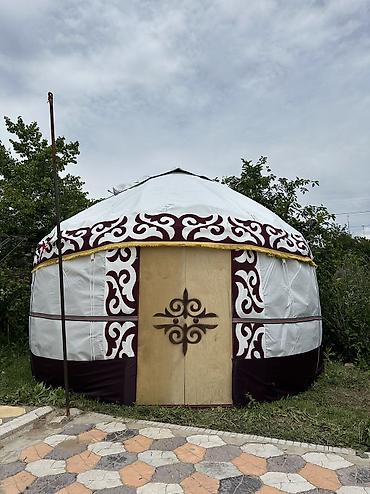 динамики бу: Традиционная юрта с национальным декором - Конструкция: разборная — 1