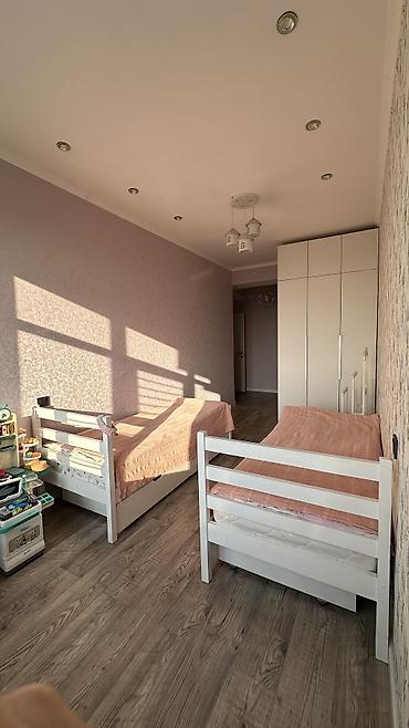 3: 3 комнаты, 83 м², 12 этаж — 6