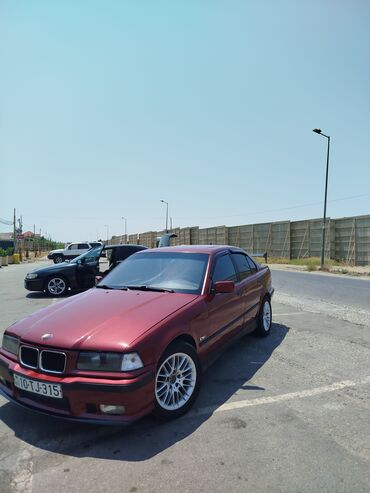 BMW: BMW 3 series: 1.8 l | 1993 il Sedan