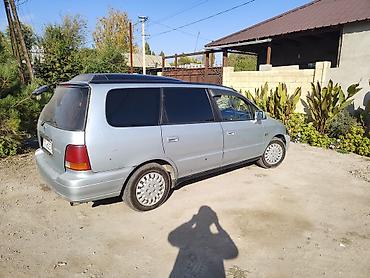 машина двухместная: Honda Odyssey: 1997 г., 2.2 л, Автомат, Бензин, Минивэн — 3