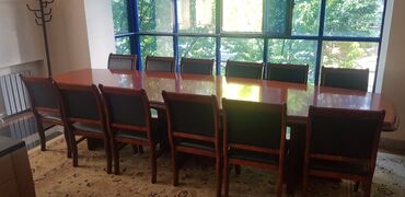 ���������������� ������������ �� �� в Кыргызстан | КОМПЛЕКТЫ СТОЛОВ И СТУЛЬЕВ: Срочно продаётся стол-стул (кожаные сиденье, спинка). Состояние