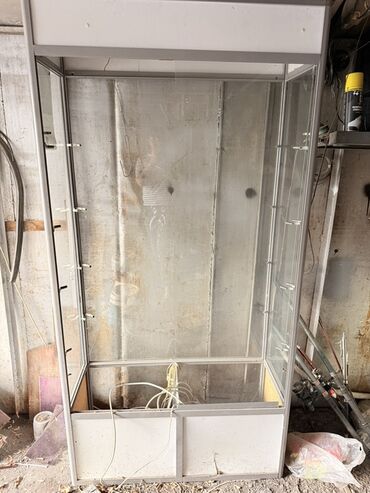 ящик для документов: Торговая витрина/стеклянный шкаф - Конструкция: алюминиевый профиль