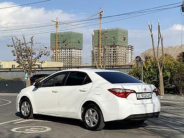 Toyota: Toyota Corolla: 2014 г., 1.8 л, Автомат, Бензин, Седан — 2