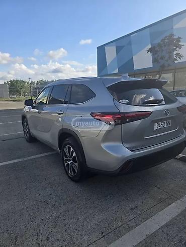 Унаа: Toyota Highlander: 2023 г., 2.5 л, Гибрид, Кроссовер — 9