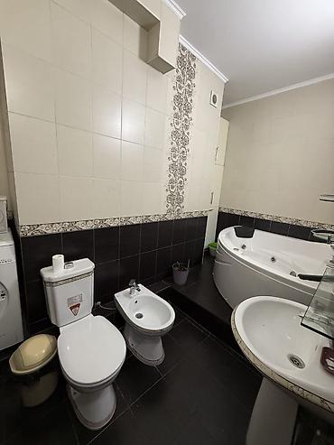 Продажа квартир: 4 комнаты, 152 м², Элитка, 8 этаж, Евроремонт at lalafo.kg — 12 Продажа квартир: 4 комнаты, 152 м², Элитка, 8 этаж, Евроремонт — 12