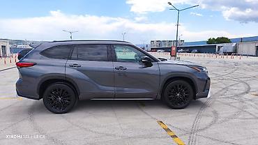 Toyota: Toyota Highlander: 2021 г., 3.5 л, Автомат, Бензин, Кроссовер — 7