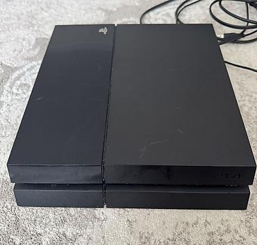 si rejmi: PlayStation 4 fat, 2 il evvel aldım 1-2 ay oynayıp biraxtim 4-5 aya — 1