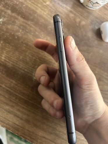 Mobil telefonlar: IPhone 11, Qara, Face ID — 3