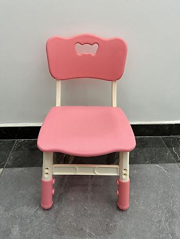 gnezdo igraonica: Podesiva stolica za decu (više boja) Opis: - Raste zajedno sa detetom — 1