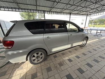 Toyota: Toyota Ipsum: 2002 г., 2.4 л, Автомат, Бензин, Вэн/Минивэн — 2