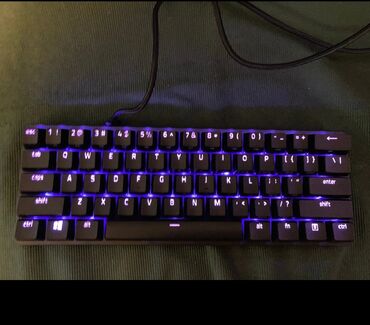 Модемы и сетевое оборудование: Qutusuda var az işlenib teze kimidir Razer hundsman mini 0558774464