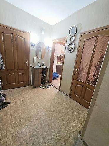 7 микра район: 2 комнаты, 50 м², Индивидуалка, 3 этаж, Старый ремонт — 4