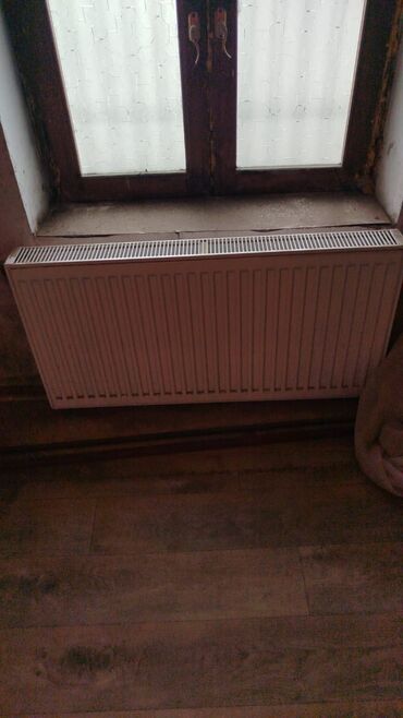 Kombilər: İşlənmiş Panel Radiator Ünvandan götürmə, Zəmanətsiz, Kredit yoxdur