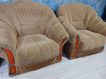 мягкий мебель бу: Классическое кресло, Для зала, Б/у
