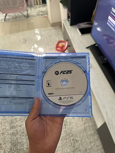 фифа 2023 диск: EA Sports FC 25 — диск для PlayStation 5 - Формат: физический диск — 2