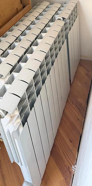 seksiyali radiator: 5 seksiya radiator satılır📍20azn✅Unvan Azdram teatrın yanı 4598 — 1