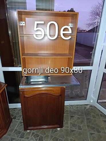 Ugaone garniture: Nameštaj – više artikala 1) Drvena vitrina sa staklenim krilima – — 10