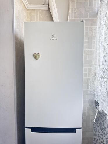 полный комплект пк: Муздаткыч Indesit, Колдонулган, Эки камералуу, Total no frost, 180 *