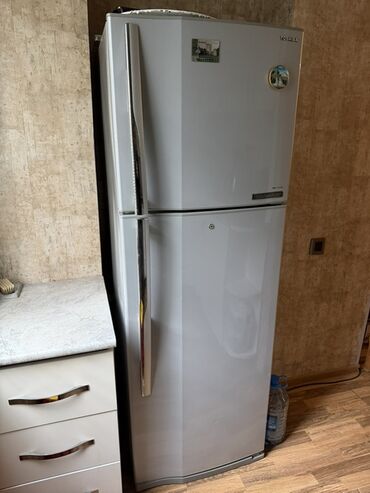 Aristonlar: Məhsullar: qaz su qızdırıcısı və yağlı radiator 1) Qaz su qızdırıcısı — 15