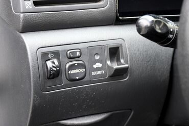 Toyota: Toyota Corolla: 1.4 l | 2006 il Hetçbek — 12