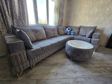 купить живую елку в баку: Kunc divan 590 Azn. Olcu 3*190. Acilir. Unvan Razin. MsM-《《U.A