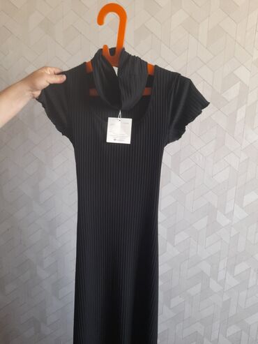 платье черный: Вечернее платье, Длинная модель, Без рукавов, S (EU 36)