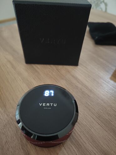Mikrofonlar: İşlənmiş Simsiz (Bluetooth) Qulaqcıqlar, rəng - Qırmızı