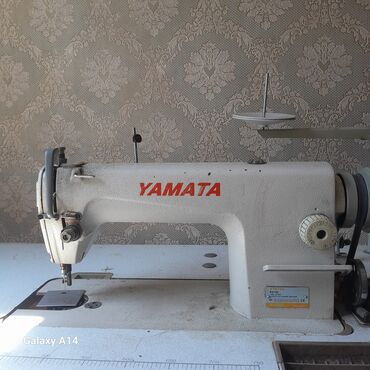 продаю прямострочку: Швейная машина Yamata