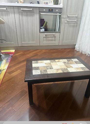 balkonlar: Kvadrat masa, Açılmayan, Təkərsiz, Zəmanətsiz — 1