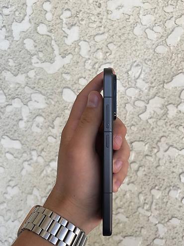 xiomi 15: Xiaomi, 15, Б/у, 256 ГБ, цвет - Черный, 2 SIM — 3