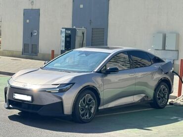 инжектор для кс го: Bu, dörd qapılı, gümüşü rəngli elektrik avtomobilidir. Avtomobilin